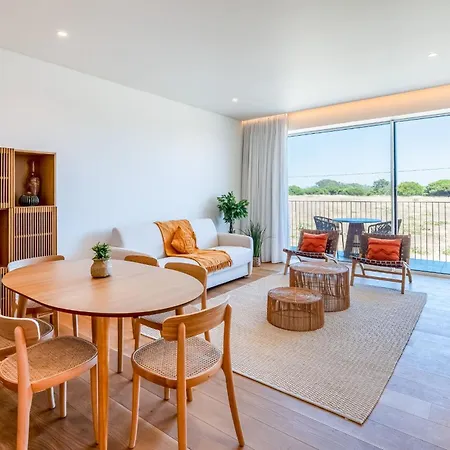 Luxury Flats With Pool In By Lovelystay Apartamento *