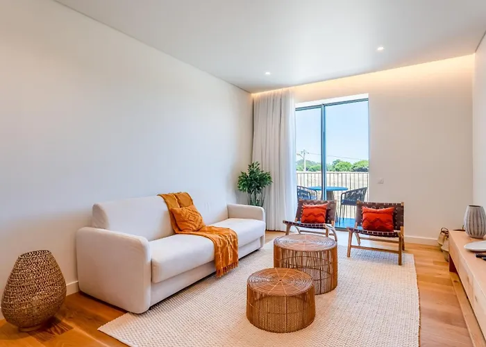 Apartament Luxury Flats With Pool In By Lovelystay *