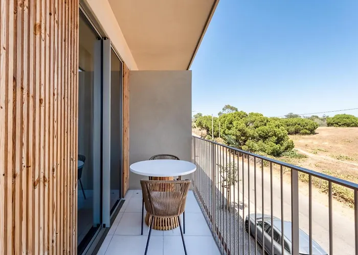 Luxury Flats With Pool In By Lovelystay Quarteira