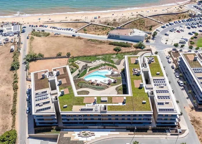 Luxury Flats With Pool In By Lovelystay Quarteira