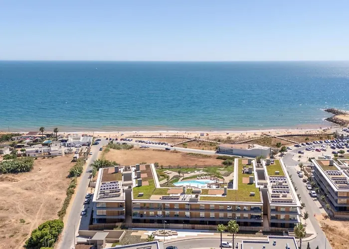 Luxury Flats With Pool In By Lovelystay Quarteira