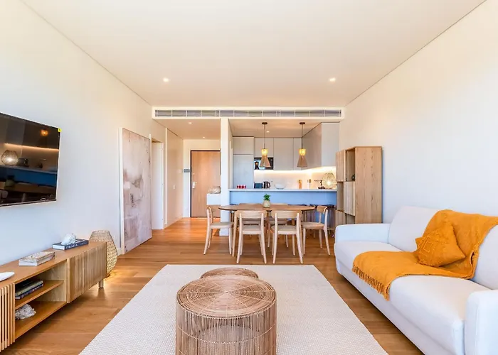 Luxury Flats With Pool In By Lovelystay * Quarteira