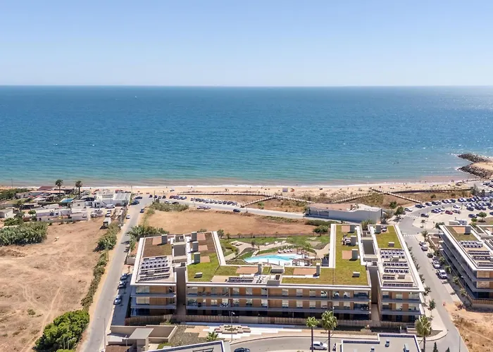 Luxury Flats With Pool In By Lovelystay Quarteira