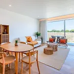 Luxury Flats With Pool In By Lovelystay Apartment *