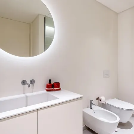 Luxury Flats With Pool In By Lovelystay Διαμέρισμα